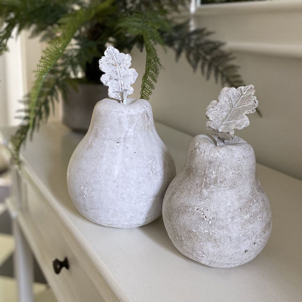 Stone-effect Pear, 18cm
